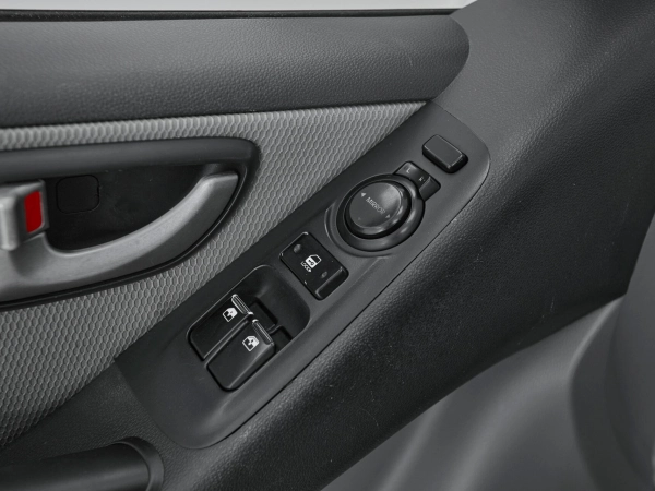 Hyundai Grand Starex, I фото №11