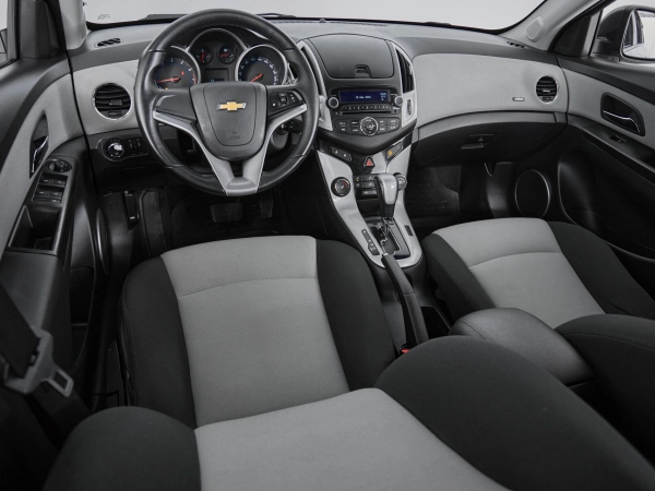 Chevrolet Cruze, I Рестайлинг фото №7