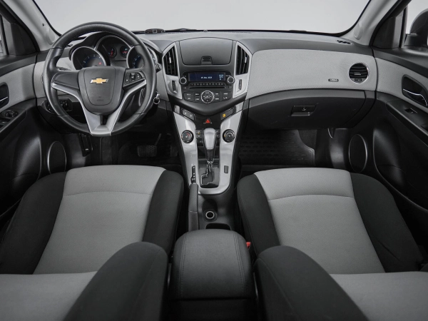 Chevrolet Cruze, I Рестайлинг фото №8