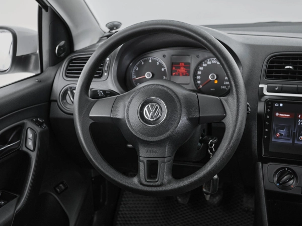 Volkswagen Polo, V фото №10