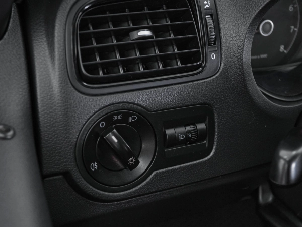 Volkswagen Polo, V фото №13