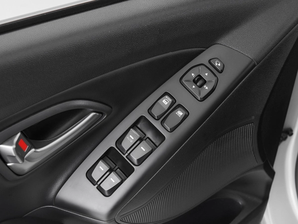 Hyundai ix35, I Рестайлинг фото №11