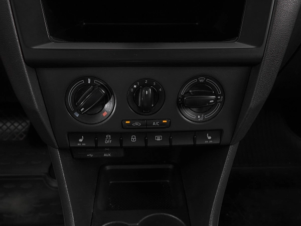 Skoda Rapid, I фото №15
