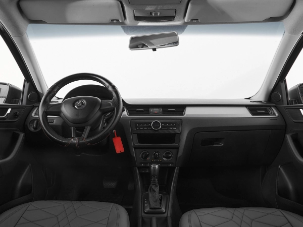 Skoda Rapid, I фото №9