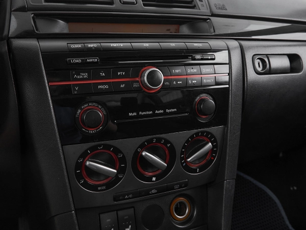 Mazda 3, I (BK) Рестайлинг фото №14