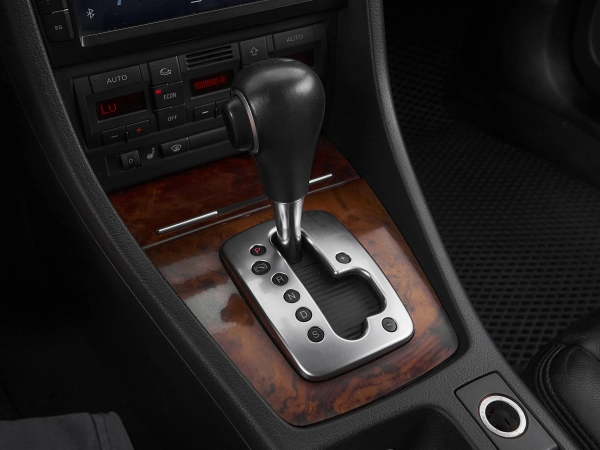 Audi A4, III (B7) фото №16