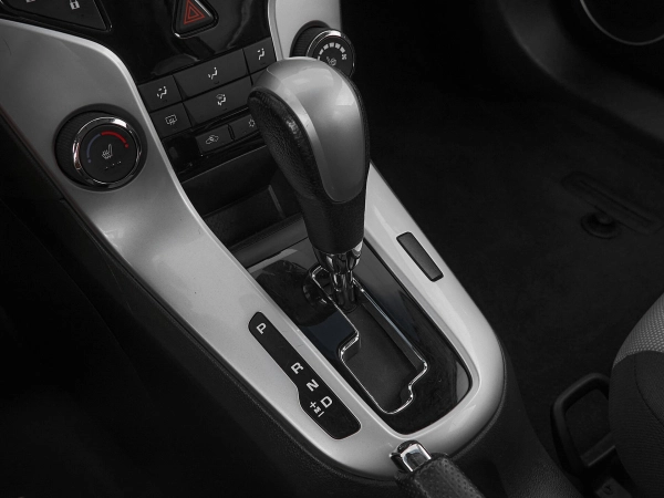 Chevrolet Cruze, I Рестайлинг фото №16