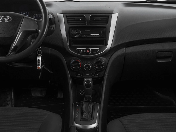 Hyundai Solaris, I Рестайлинг фото №13