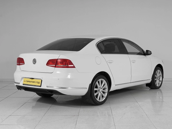 Volkswagen Passat, B7 фото №6