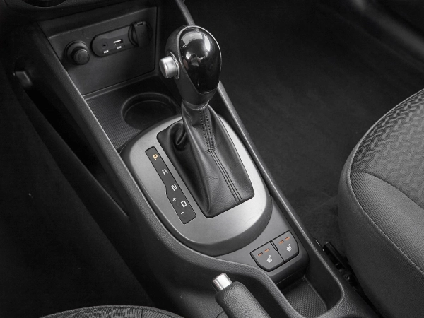 Kia Rio, III Рестайлинг фото №16