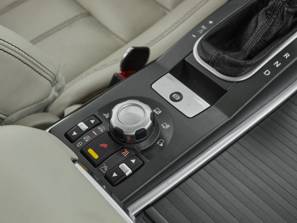 Land Rover Range Rover Sport, I Рестайлинг фото №18