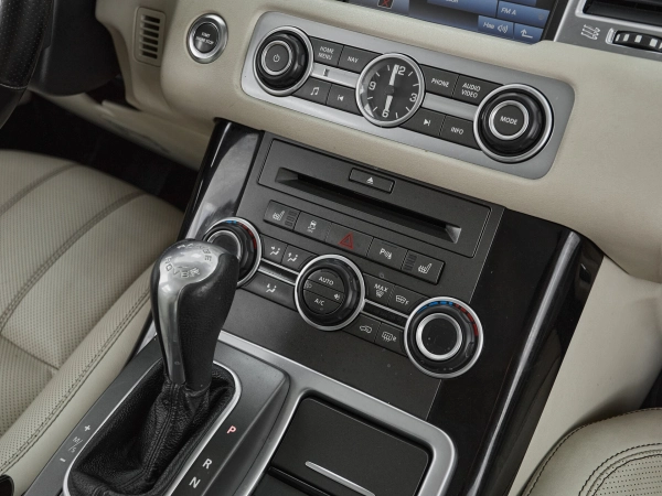 Land Rover Range Rover Sport, I Рестайлинг фото №20