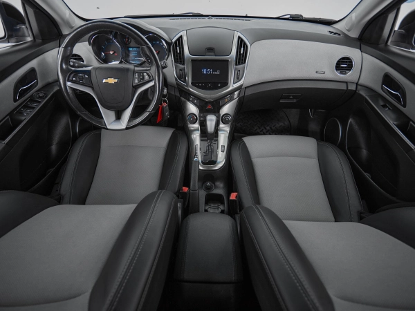 Chevrolet Cruze, I Рестайлинг фото №11