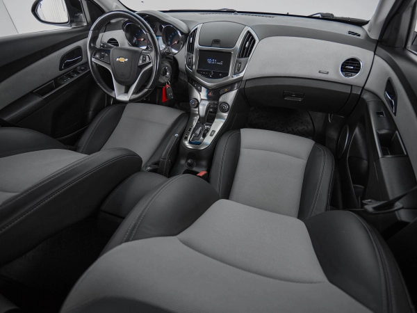 Chevrolet Cruze, I Рестайлинг фото №9