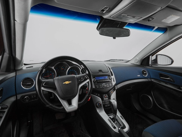 Chevrolet Cruze, I Рестайлинг фото №7