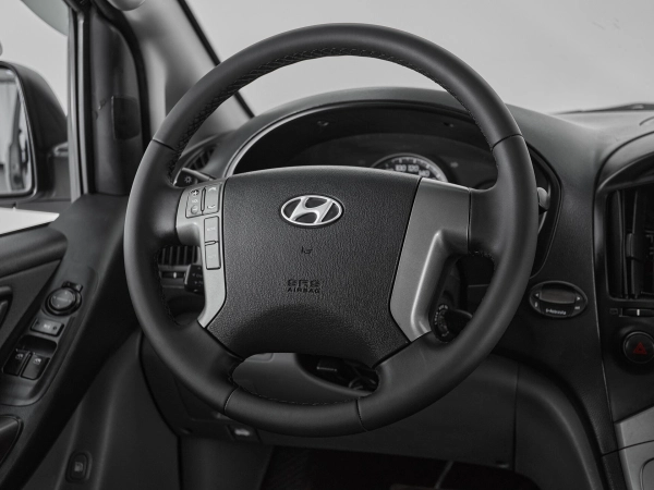 Hyundai H-1, II фото №10