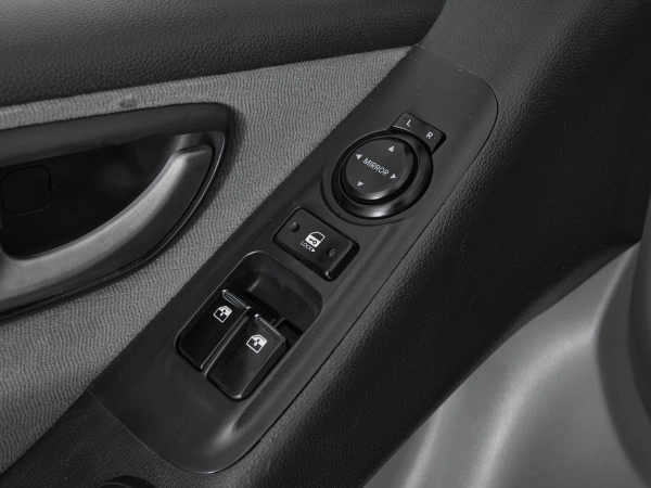 Hyundai H-1, II фото №11