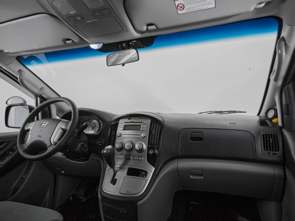 Hyundai H-1, II фото №7