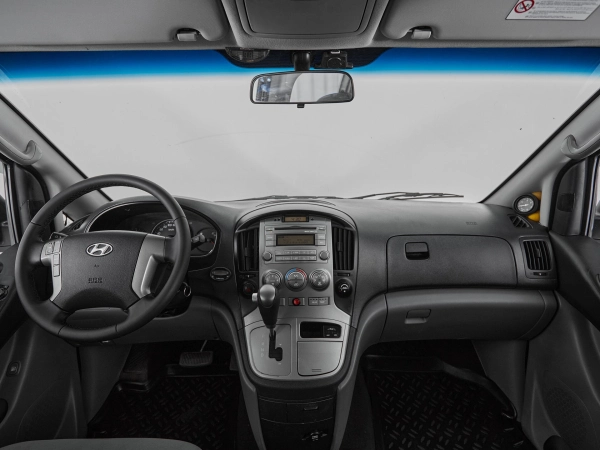 Hyundai H-1, II фото №9