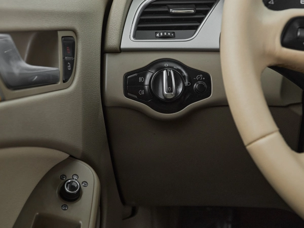Audi A4, IV (B8) фото №10