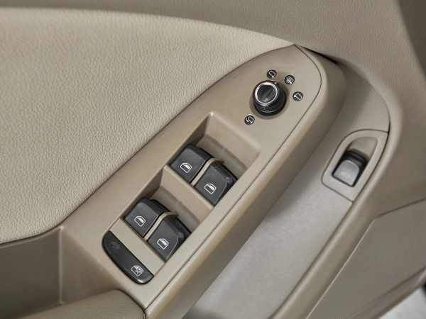 Audi A4, IV (B8) фото №11