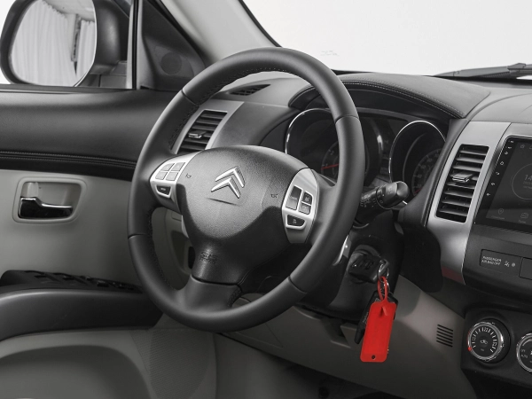 Citroen C-Crosser, I фото №10