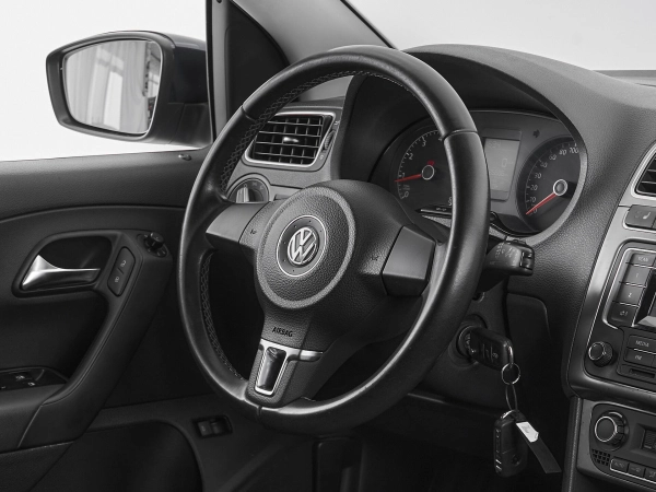 Volkswagen Polo, V фото №11