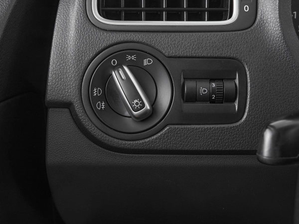 Volkswagen Polo, V фото №12