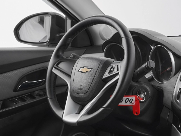 Chevrolet Cruze, I Рестайлинг фото №10
