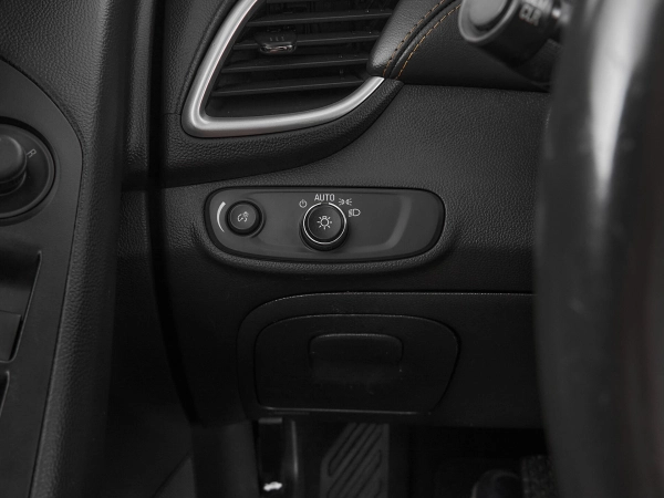 Chevrolet Trax, I Рестайлинг фото №15