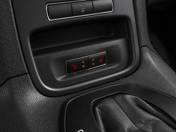 Ford Fiesta, Mk6 Рестайлинг фото №17