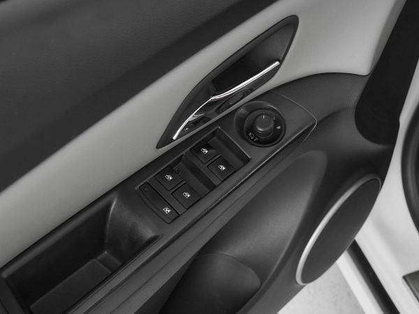 Chevrolet Cruze, I Рестайлинг фото №14