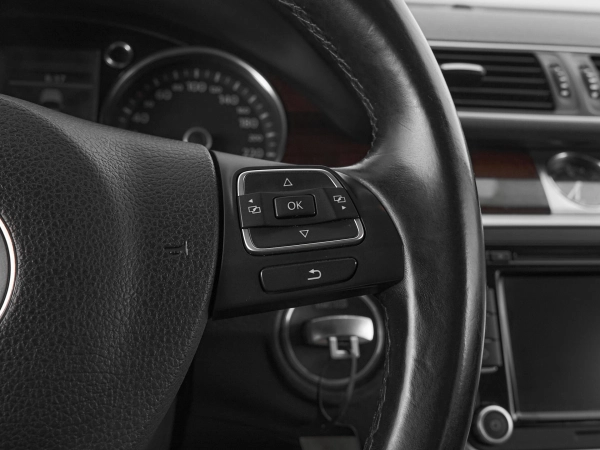 Volkswagen Passat, B7 фото №12
