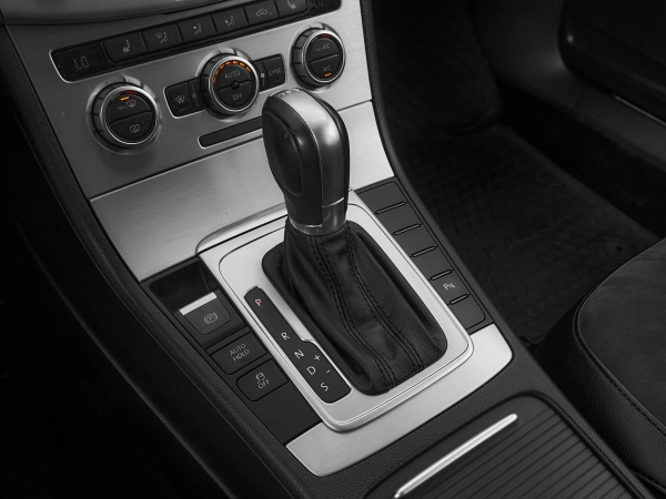 Volkswagen Passat, B7 фото №18