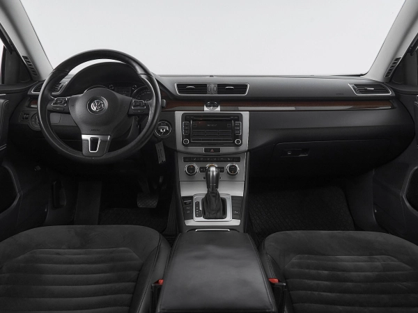 Volkswagen Passat, B7 фото №9