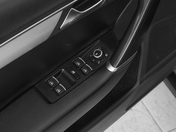 Volkswagen Passat, B7 фото №14