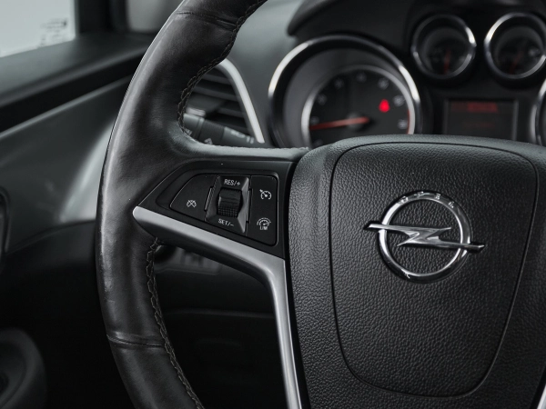 Opel Mokka, I фото №11