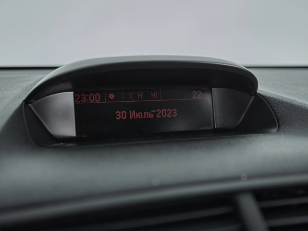 Opel Mokka, I фото №17