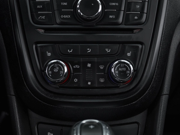 Opel Mokka, I фото №18