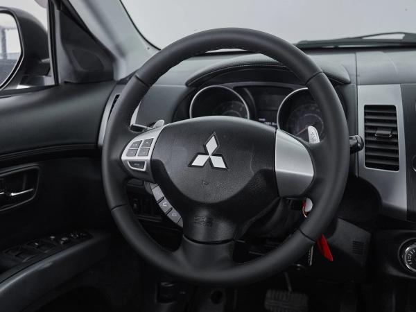 Mitsubishi Outlander, II Рестайлинг фото №10