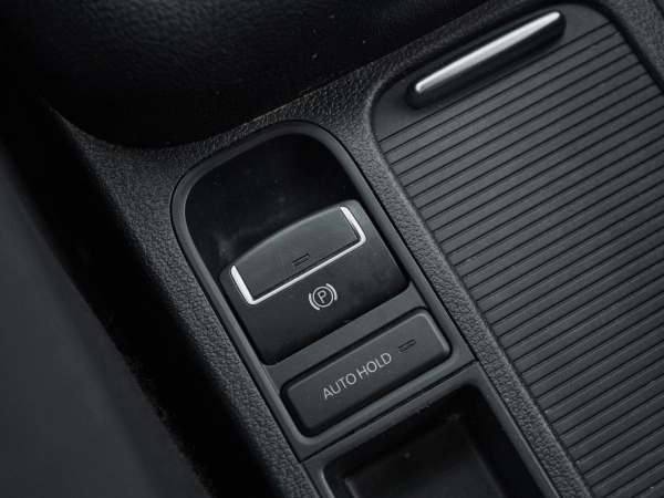 Volkswagen Tiguan, I Рестайлинг фото №16