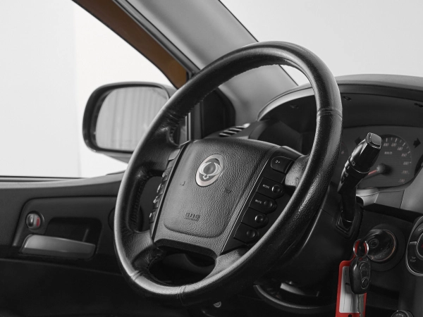 SsangYong Kyron, I Рестайлинг фото №9