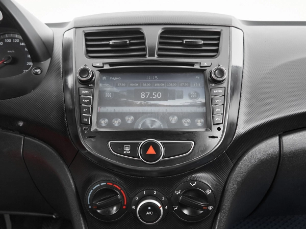Hyundai Solaris, I фото №12