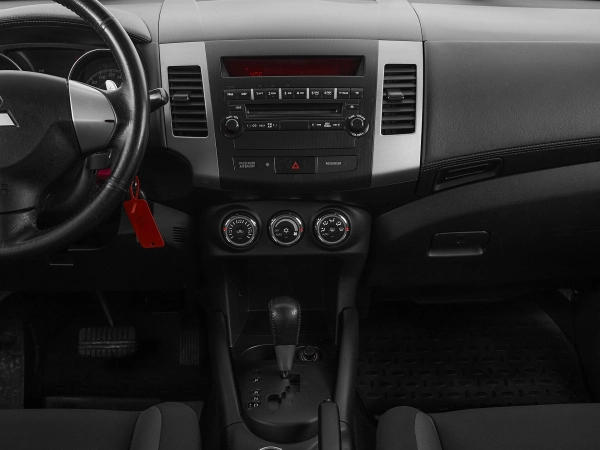 Mitsubishi Outlander, II Рестайлинг фото №14