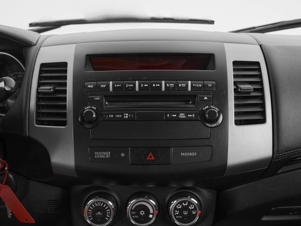Mitsubishi Outlander, II Рестайлинг фото №15