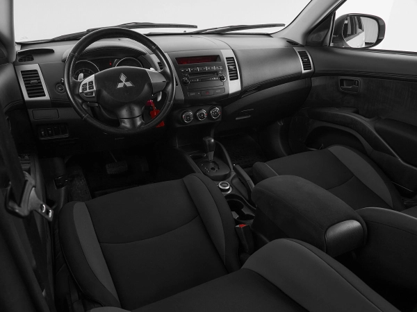Mitsubishi Outlander, II Рестайлинг фото №8