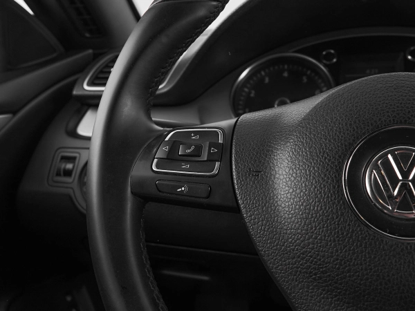Volkswagen Passat CC, I Рестайлинг фото №11