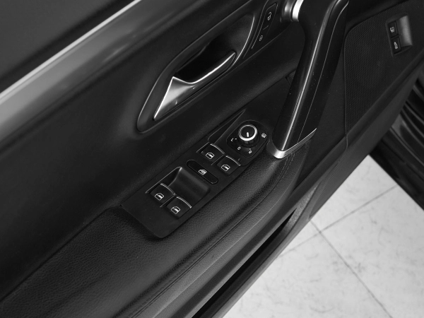 Volkswagen Passat CC, I Рестайлинг фото №13