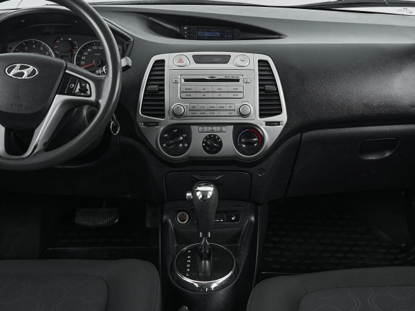 Hyundai i20, I фото №14