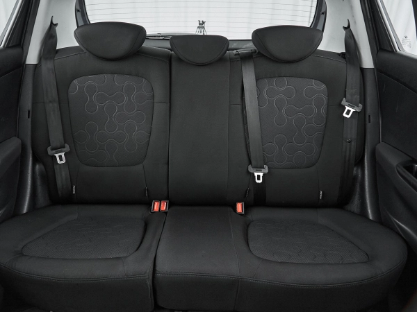 Hyundai i20, I фото №18